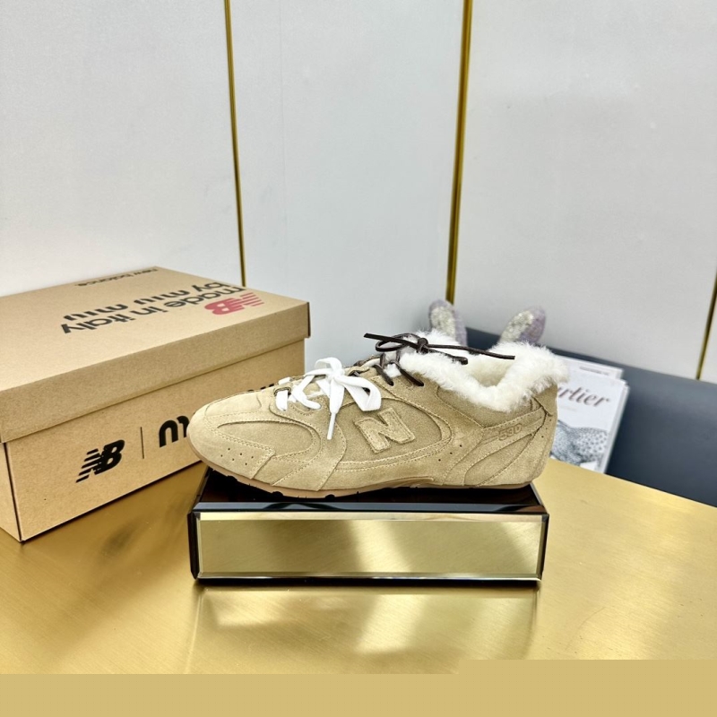 Miu Miu Casual Shoes